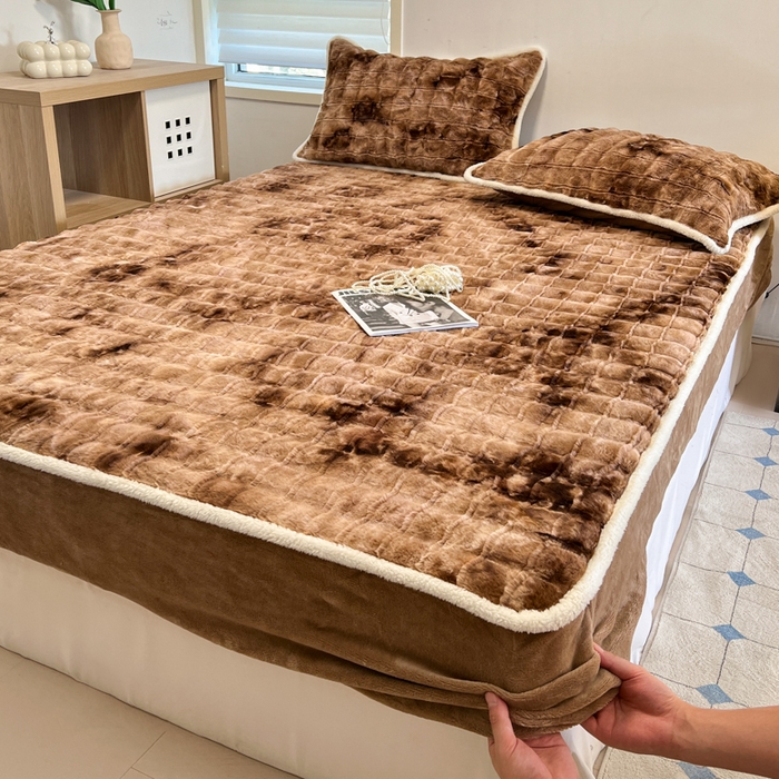 91家纺网 家纺一手货源 找家纺 琪格格纺织 2024新款加厚320克兔毛绒全包床笠 兔毛绒床笠-渐变棕