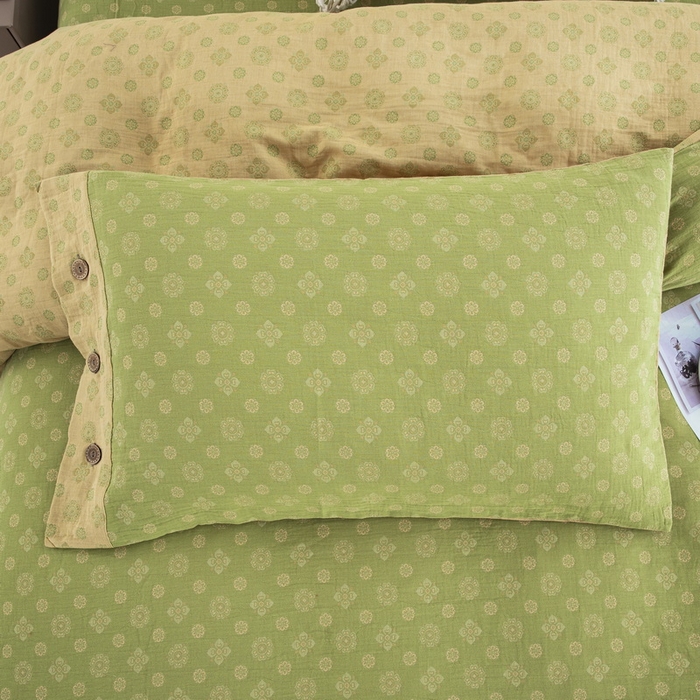 91家纺网 家纺一手货源 找家纺 鲁爱 2025新款全棉色织双层纱纽扣款四件套 幸福星-绿