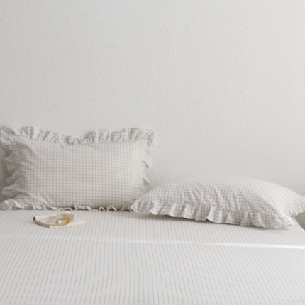 91家纺网 家纺一手货源 找家纺 忘忧草 2024新款全棉格子花边枕套 格物-白