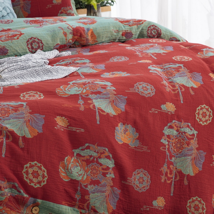 91家纺网 家纺一手货源 找家纺 鲁爱 2025新款全棉色织双层纱纽扣款四件套 荷塘月色