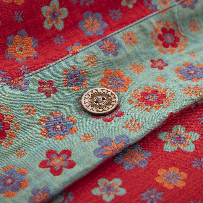 91家纺网 家纺一手货源 找家纺 鲁爱 2025新款全棉色织双层纱纽扣款四件套 花香四溢-红