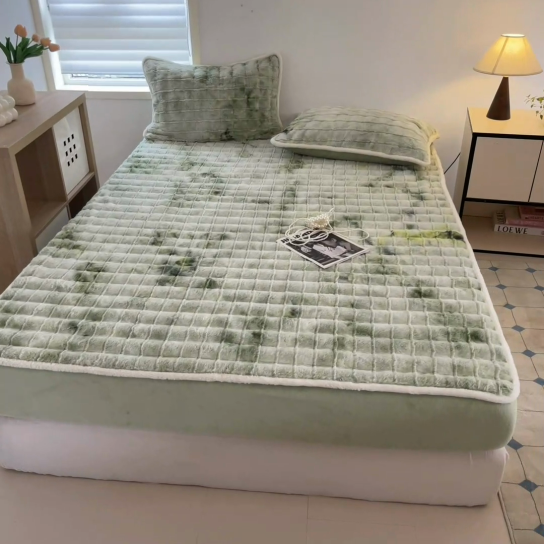 91家纺网 家纺一手货源 找家纺 琪格格纺织 2024新款加厚320克兔毛绒全包床笠 兔毛绒床笠-翡翠绿