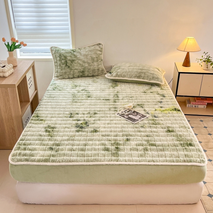 91家纺网 家纺一手货源 找家纺 琪格格纺织 2024新款加厚320克兔毛绒全包床笠 兔毛绒床笠-翡翠绿