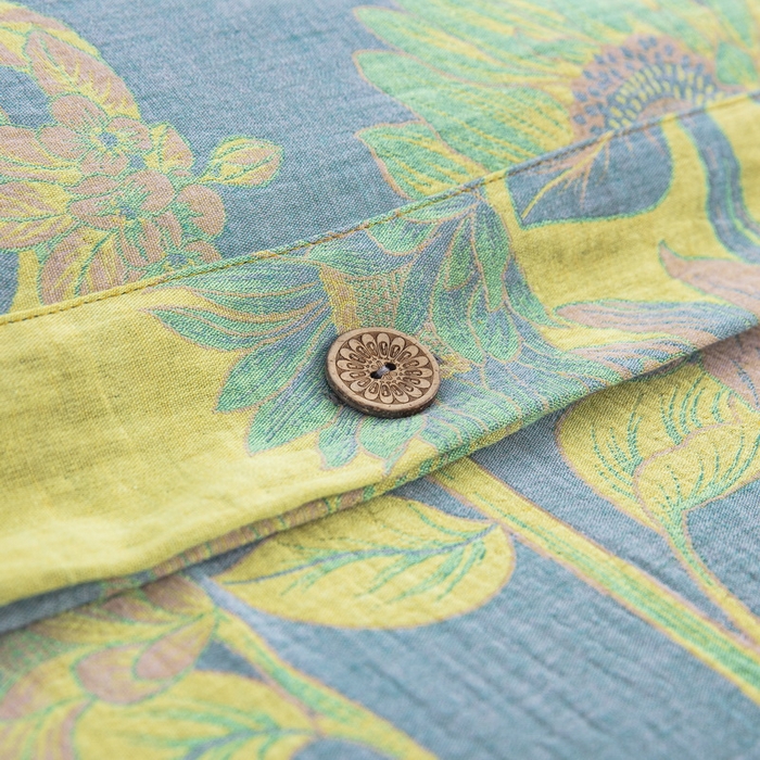 91家纺网 家纺一手货源 找家纺 鲁爱 2025新款全棉色织双层纱纽扣款四件套 一举夺魁-灰黄