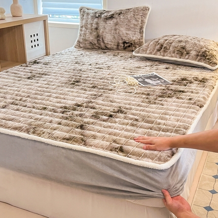 91家纺网 家纺一手货源 找家纺 琪格格纺织 2024新款加厚320克兔毛绒全包床笠 兔毛绒床笠-月石灰