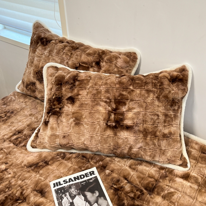 91家纺网 家纺一手货源 找家纺 琪格格纺织 2024新款加厚320克兔毛绒全包床笠 兔毛绒床笠-渐变棕