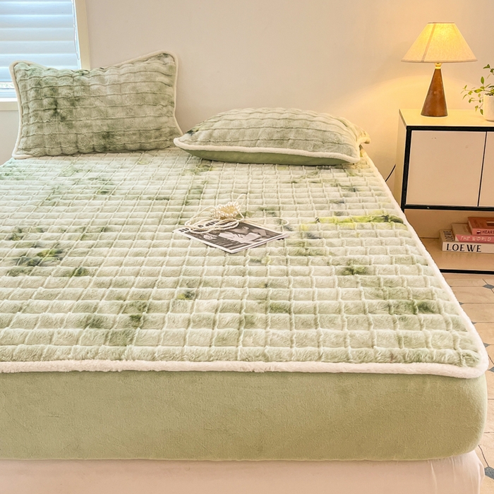 91家纺网 家纺一手货源 找家纺 琪格格纺织 2024新款加厚320克兔毛绒全包床笠 兔毛绒床笠-翡翠绿