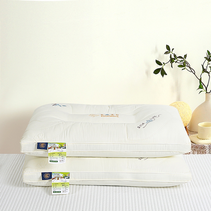 91家纺网 家纺一手货源 找家纺 佳尚枕芯 2024新款蚕丝乳胶护颈枕枕头枕芯 蚕丝乳胶枕米白