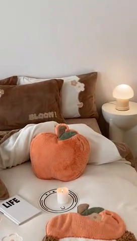 91家纺网 家纺一手货源 找家纺 朗莎家纺 2024新款230g高克重贴布绣牛奶绒四件套 萍果狗