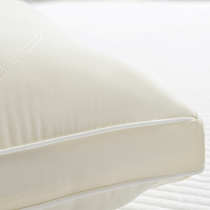 91家纺网 家纺一手货源 找家纺 佳尚枕芯 2024新款蚕丝乳胶护颈枕枕头枕芯 蚕丝乳胶枕米白