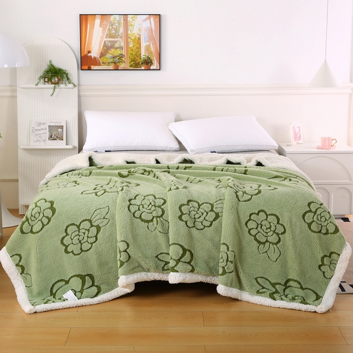 91家纺网 家纺一手货源 找家纺 巴木赫 2024新款提花朵朵绒双层羊羔绒毯 茶绿