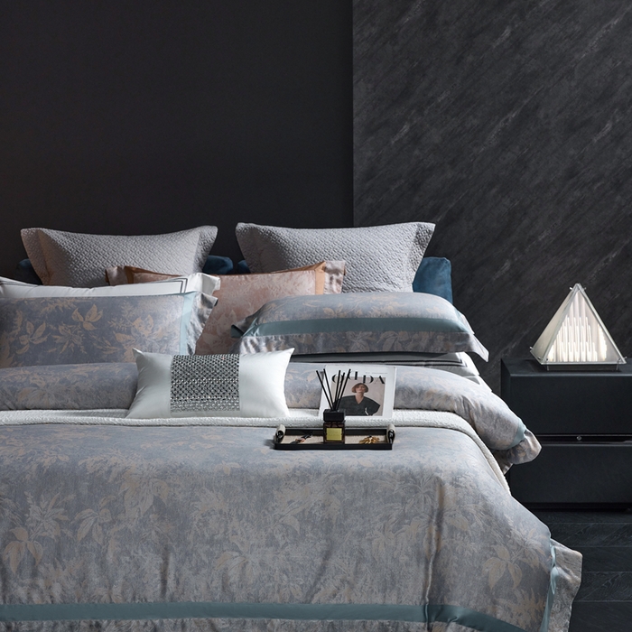 91家纺网 家纺一手货源 找家纺 榻尚家居 2024新款贡缎匹马棉色织大提花四件套 摩洛哥花园  蓝