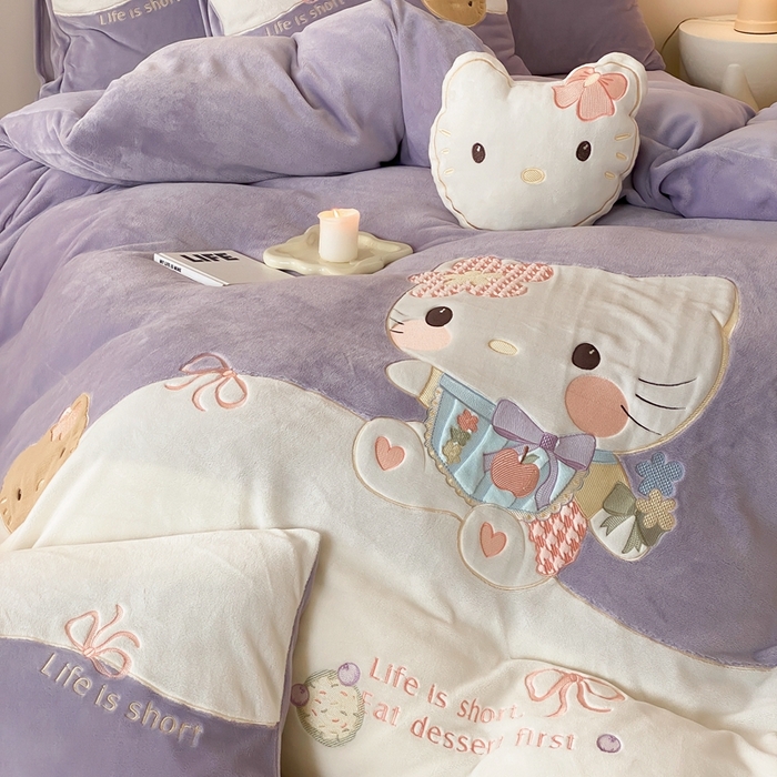 91家纺网 家纺一手货源 找家纺 朗莎家纺 2024新款230g高克重贴布绣牛奶绒四件套 kt猫