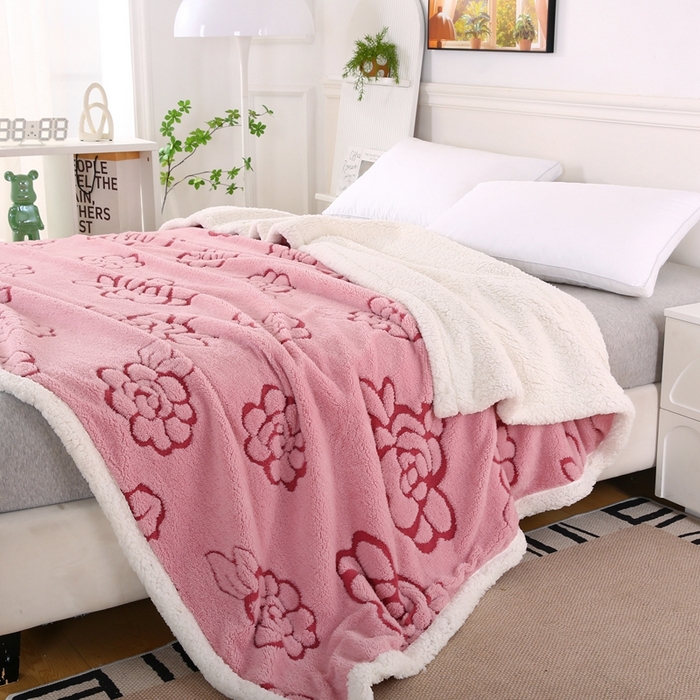 91家纺网 家纺一手货源 找家纺 巴木赫 2024新款提花朵朵绒双层羊羔绒毯 粉色