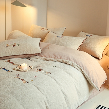 91家纺网 家纺一手货源 找家纺 （总）秀色家纺 2025新款少女心高克重绵羊绒牛奶绒床上四件套冬季毛巾绣被套原创卡通ins风