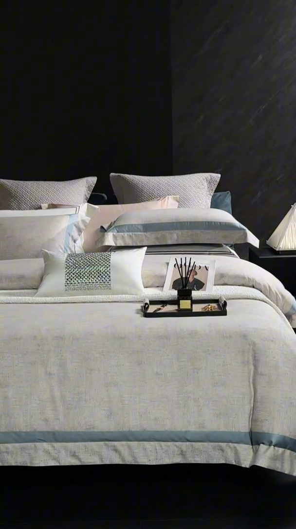 91家纺网 家纺一手货源 找家纺 榻尚家居 2024新款贡缎匹马棉全棉色织大提花四件套 誓约 蓝