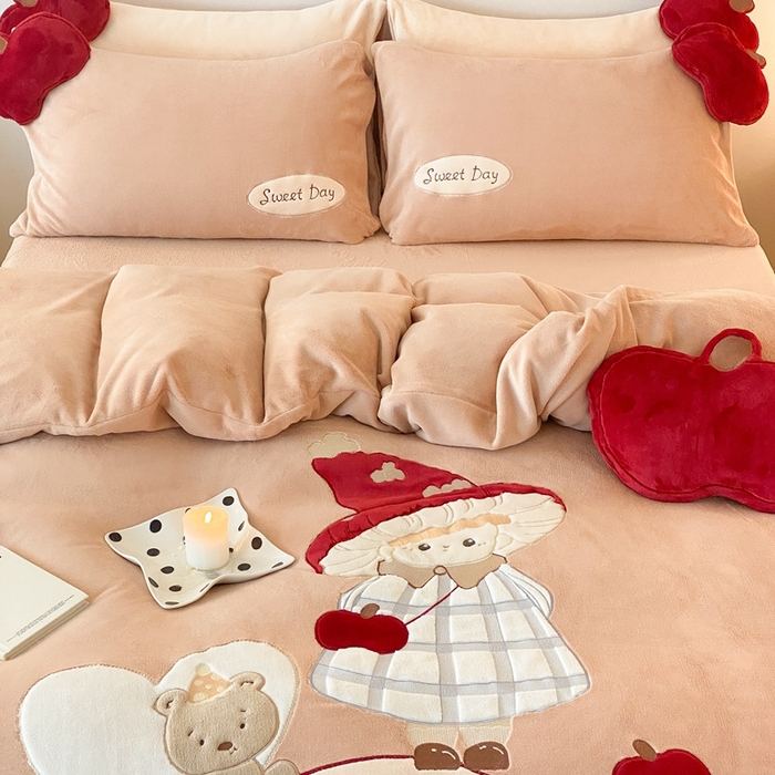 91家纺网 家纺一手货源 找家纺 朗莎家纺 2024新款230g高克重贴布绣牛奶绒四件套 幸运公主