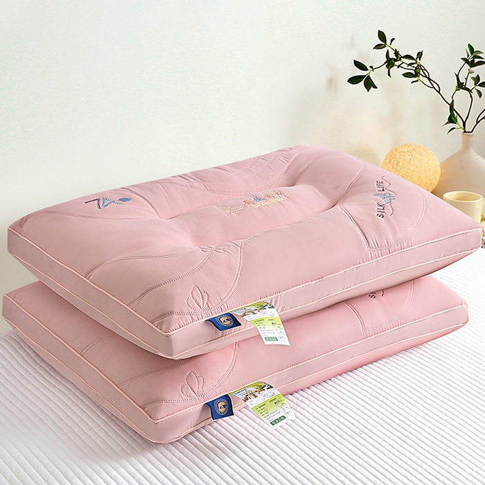 91家纺网 家纺一手货源 找家纺 佳尚枕芯 2024新款蚕丝乳胶护颈枕枕头枕芯 蚕丝乳胶枕粉色