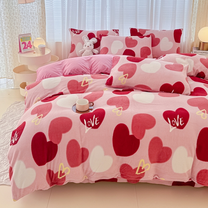 91家纺网 家纺一手货源 找家纺 仟网汇 2024直播爆款跑量牛奶绒四件套 红爱心