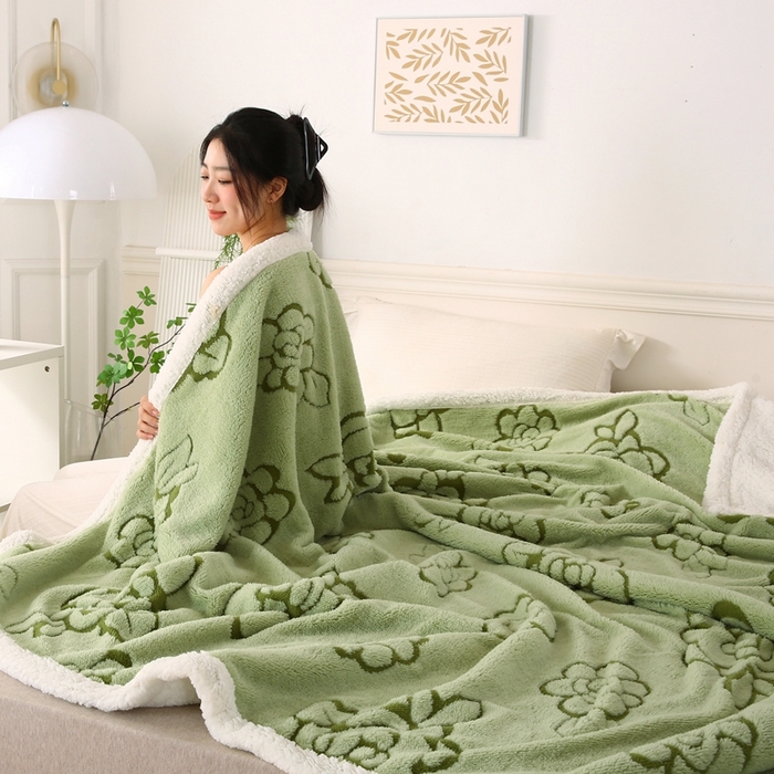 91家纺网 家纺一手货源 找家纺 （总）巴木赫 2024新款提花朵朵绒双层羊羔绒毯