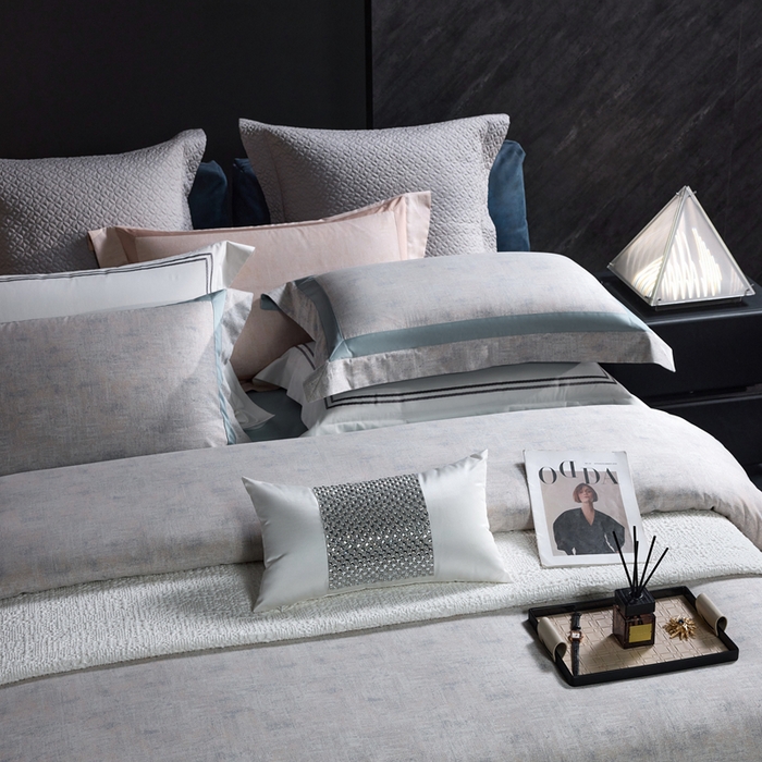 91家纺网 家纺一手货源 找家纺 榻尚家居 2024新款贡缎匹马棉全棉色织大提花四件套 誓约 蓝