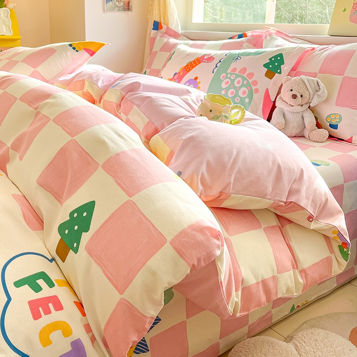 91家纺网 家纺一手货源 找家纺 绵庭家纺 2024新款全棉印花四件套 恐龙迎新会 红