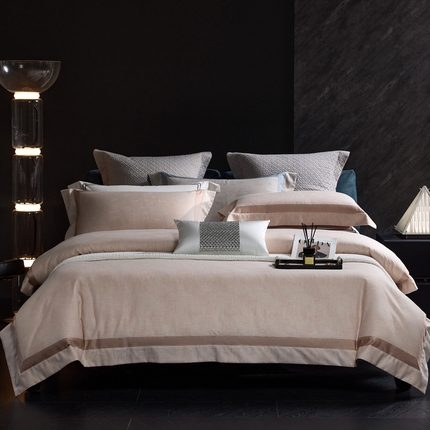 91家纺网 家纺一手货源 找家纺 （总）榻尚家居 2024新款贡缎匹马棉全棉色织大提花四件套