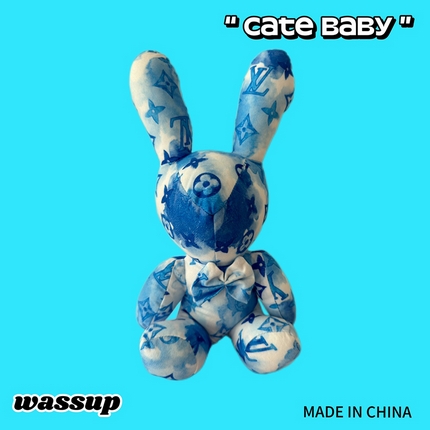 91家纺网 家纺一手货源 找家纺 慕绸家纺（原萌宝老粗布厂家） 2025新款直播间引流款福利款20cm左右玩偶 扎染兔蓝