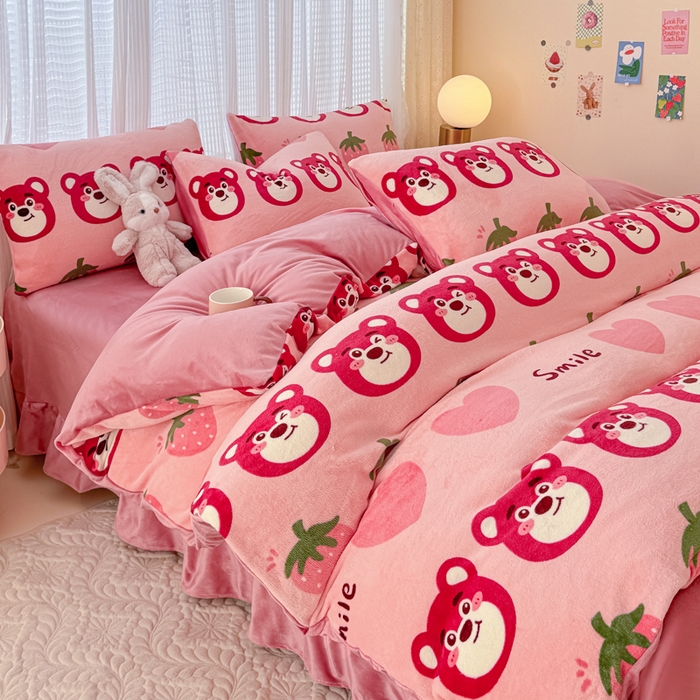 91家纺网 家纺一手货源 找家纺 仟网汇 2024直播爆款跑量牛奶绒四件套 莓果熊