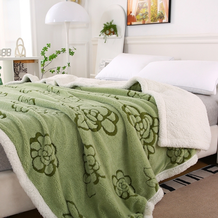 91家纺网 家纺一手货源 找家纺 （总）巴木赫 2024新款提花朵朵绒双层羊羔绒毯