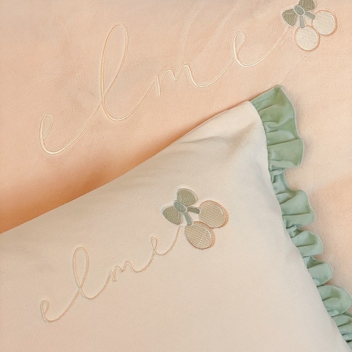 91家纺网 家纺一手货源 找家纺 朗莎家纺 2024新款230g高克重贴布绣牛奶绒四件套 玫瑰蛋糕