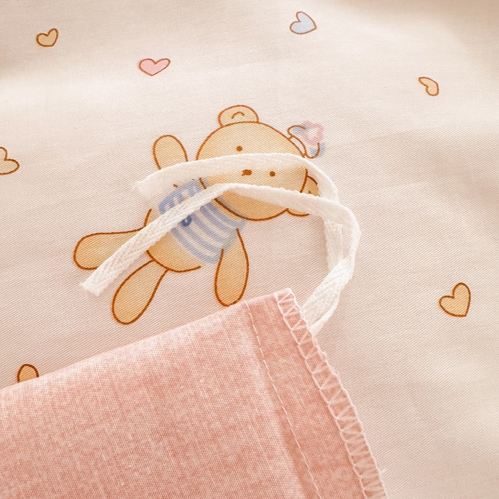 91家纺网 家纺一手货源 找家纺 绵庭家纺 2025新款全棉印花单被套系列 泡泡小熊-粉