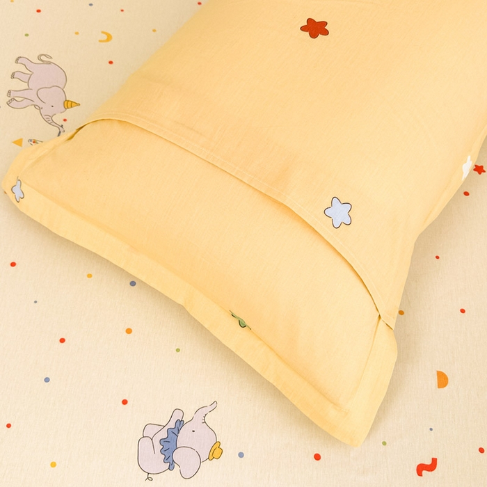 91家纺网 家纺一手货源 找家纺 绵庭家纺 2025新款全棉印花单枕套系列 彩点小象