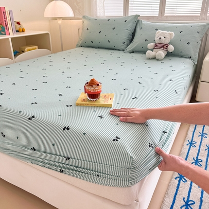 绵庭家纺 2025新款全棉印花单床笠系列 绿底蝴蝶结