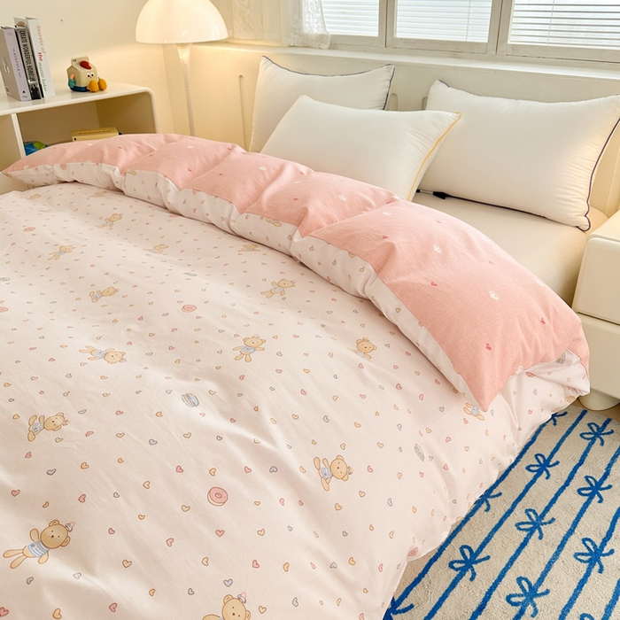 91家纺网 家纺一手货源 找家纺 绵庭家纺 2025新款全棉印花单被套系列 泡泡小熊-粉