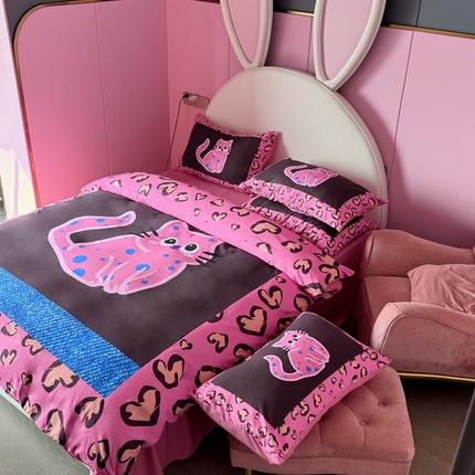 91家纺网 家纺一手货源 找家纺 （总）色鬼布艺 2024新款双面磨毛数码印花四件套