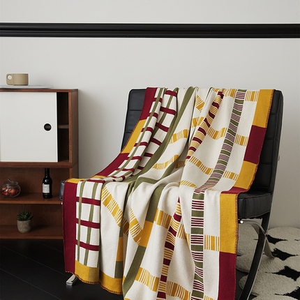 91家纺网 家纺一手货源 找家纺 暖绵绵家纺 2025新款亲肤舒适兔绒纱毛毯-奥芙格（最低零售价：143元） 奥芙格-酒红色