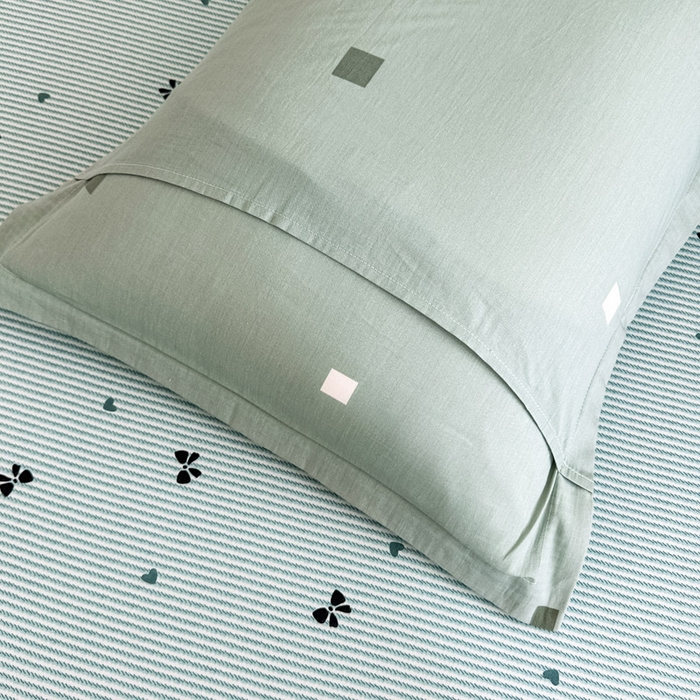 91家纺网 家纺一手货源 找家纺 绵庭家纺 2025新款全棉印花单枕套系列 绿底蝴蝶结