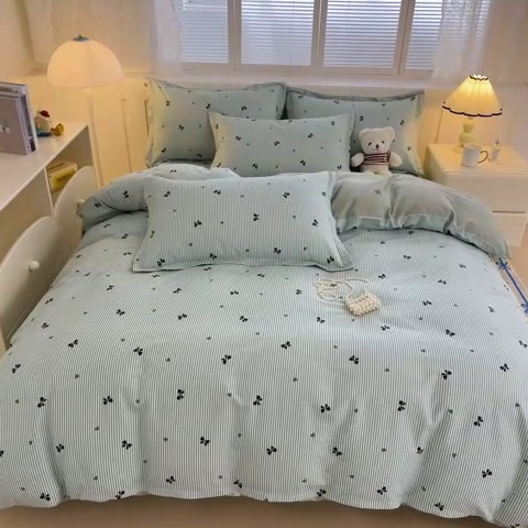 91家纺网 家纺一手货源 找家纺 绵庭家纺 2025新款全棉印花四件套系列 绿底蝴蝶结