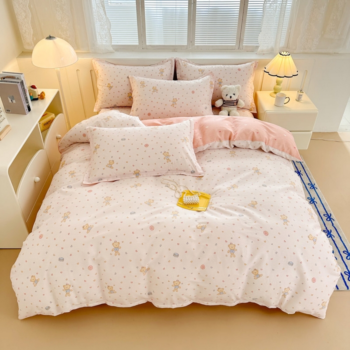 91家纺网 家纺一手货源 找家纺 绵庭家纺 2025新款全棉印花四件套系列 泡泡小熊-粉