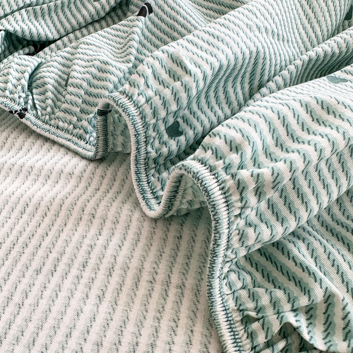 91家纺网 家纺一手货源 找家纺 绵庭家纺 2025新款全棉印花单床笠系列 绿底蝴蝶结