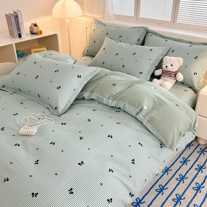 91家纺网 家纺一手货源 找家纺 绵庭家纺 2025新款全棉印花四件套系列 绿底蝴蝶结