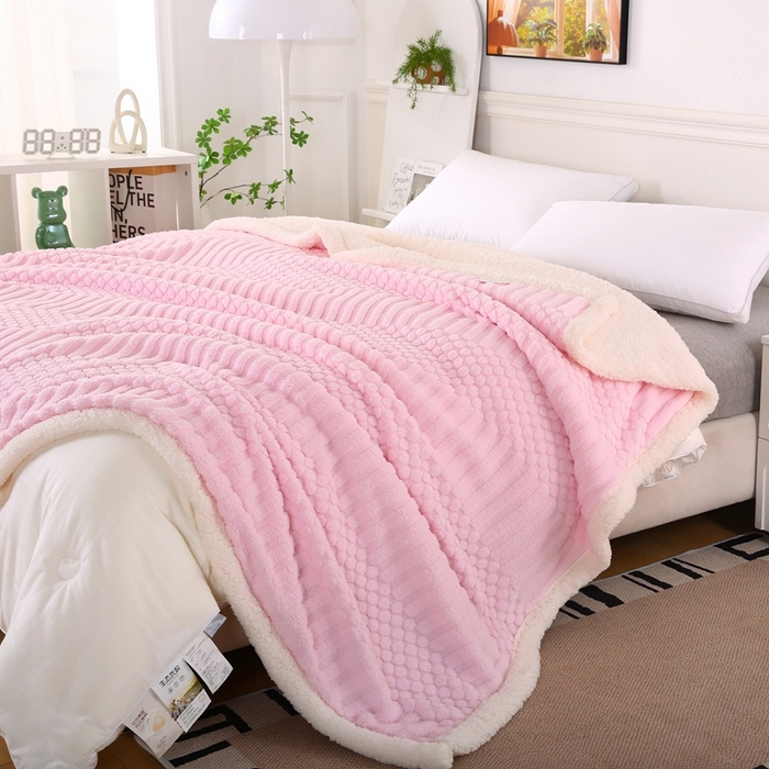 91家纺网 家纺一手货源 找家纺 巴木赫 2024新款舒棉绒点点塔芙绒双层羊羔绒毯 粉色