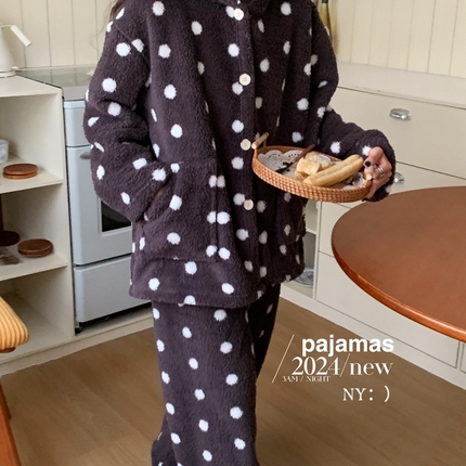 91家纺网 家纺一手货源 找家纺  （总）纽约生活 2024新款米粒绒套装