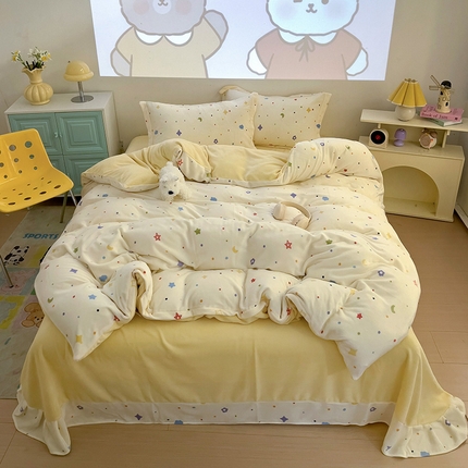 91家纺网 家纺一手货源 找家纺 乐童家纺 2024新款跑量款牛奶绒床裙四件套小星星
