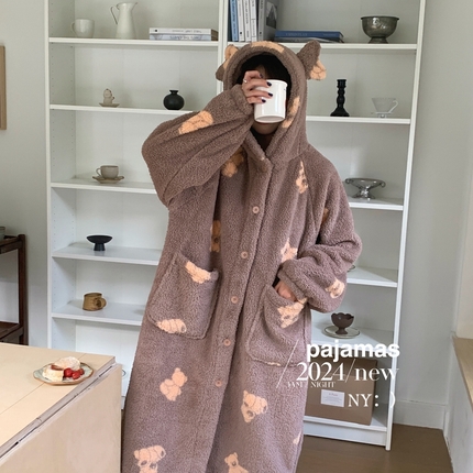 91家纺网 家纺一手货源 找家纺 （总）纽约生活 2024新款米粒绒睡袍