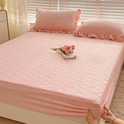 91家纺网 家纺一手货源 找家纺 （总）漫时光 2025新款230g纯色牛奶绒夹棉床笠