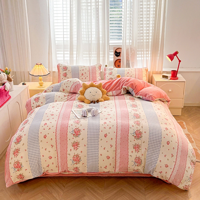 91家纺网 家纺一手货源 找家纺 喜居 2024新款宝宝牛奶绒印花单被套 情意满满