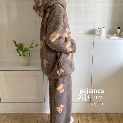 91家纺网 家纺一手货源 找家纺  （总）纽约生活 2024新款米粒绒套装