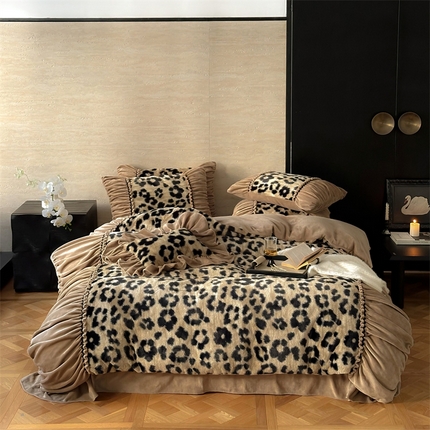 91家纺网 家纺一手货源 找家纺 （总）2024新款兔兔绒牛奶绒四件套-谜踪